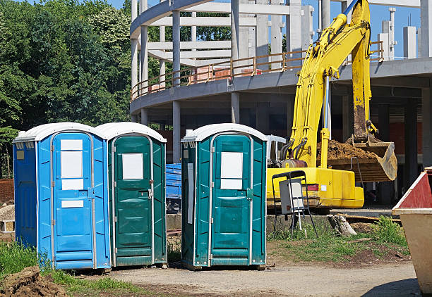 Best VIP or Luxury Restroom Trailers  in Ceredo, WV